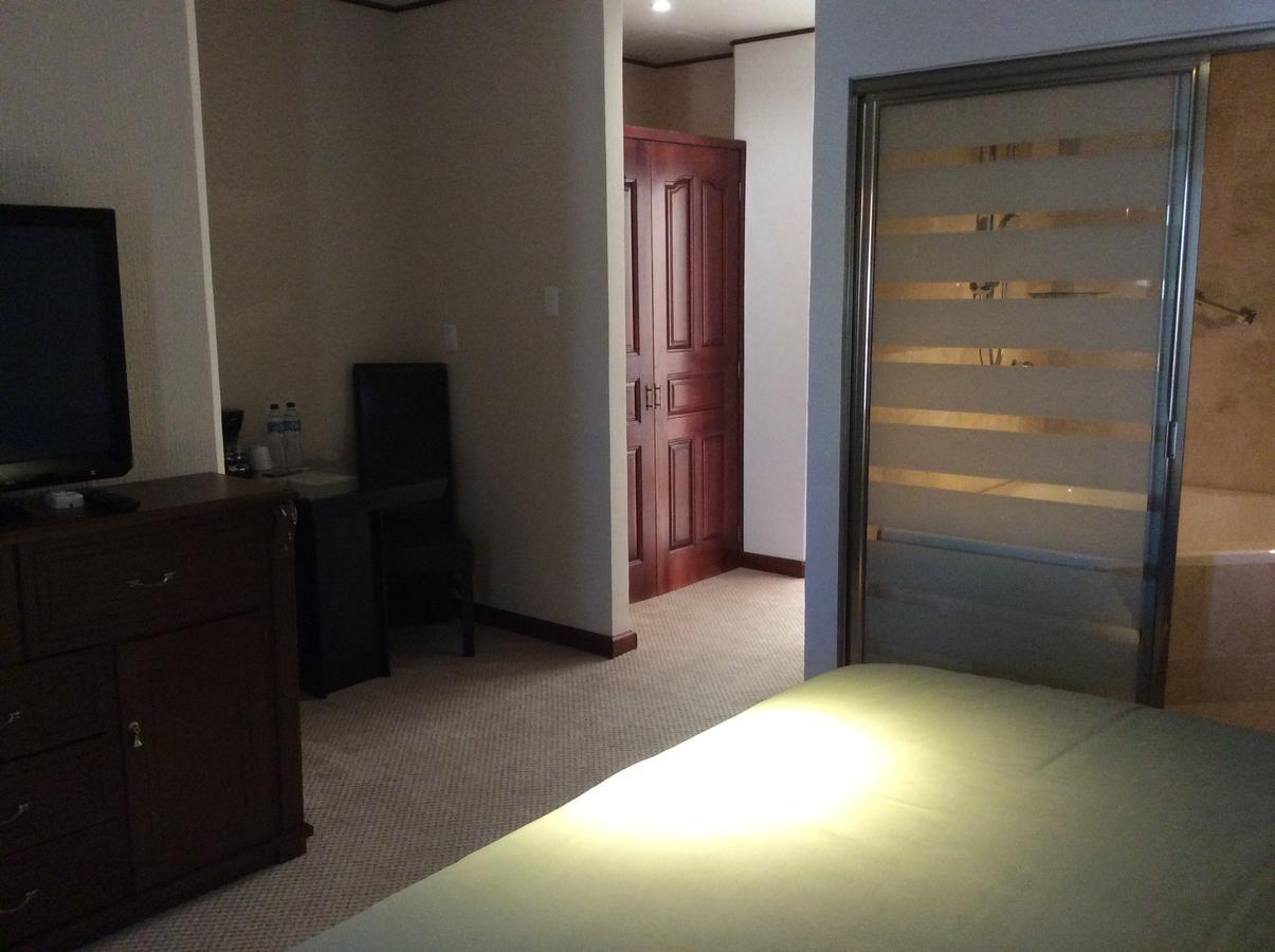 Hotel Candiles Valle de Santiago Екстер'єр фото